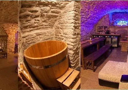 Rammstein Art Studio Aparthotel 3*