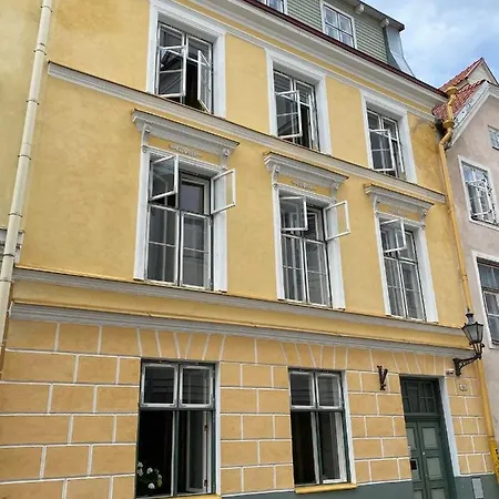 Aparthotel Rammstein Art Studio 3*